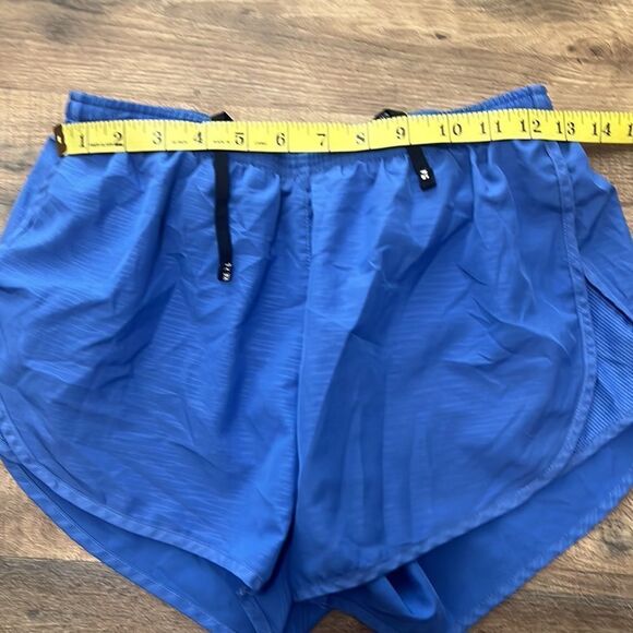 Nike running shorts size small. - Picture 3 of 3